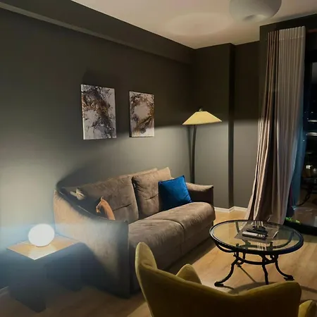 Rest 21 * Тирана